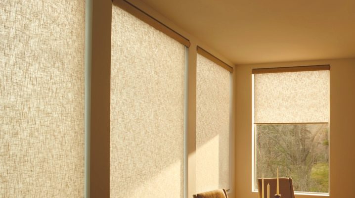  Installation of blinds on plastic windows without drilling