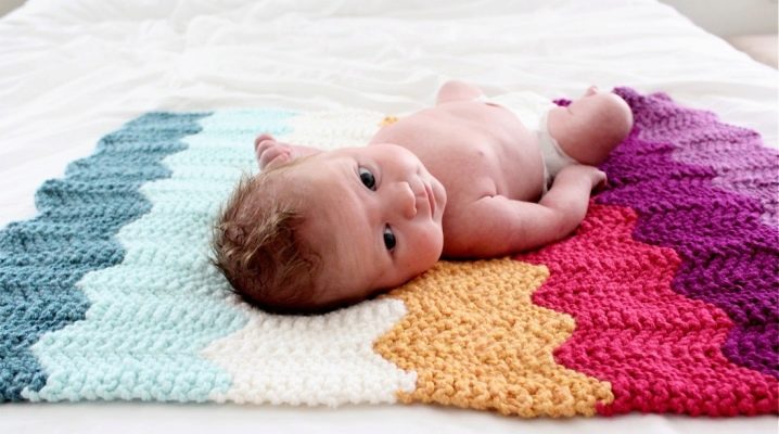 Pletené přikrývky pro novorozence