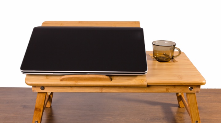  Bagaimana untuk memilih meja untuk komputer riba di dalam katil?