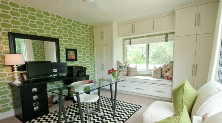  Green wallpaper - a bright solution in the interior