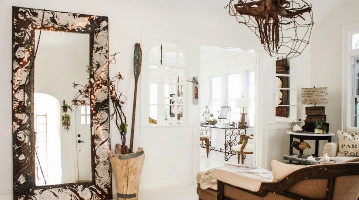  Interiér pokoje s velkými zrcadly: krásné nápady v interiéru