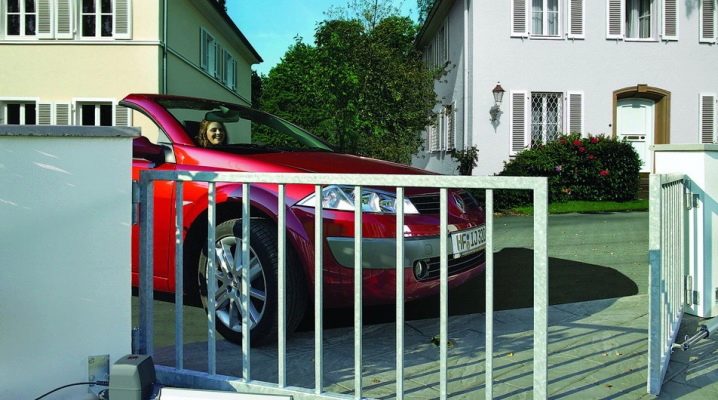  Automation for swing gates: design features