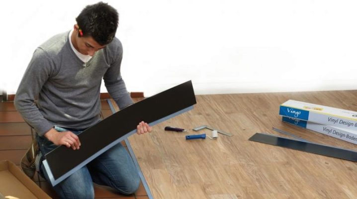 Het leggen van PVC-tegels op de vloer doe het zelf