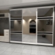  Вграден гардероб в коридора - стилно решение в интериорния дизайн