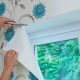  How to properly and neatly glue paper wallpaper?