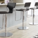  Choosing height-adjustable bar stools