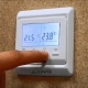  Yerden ısıtma için hangi termostat daha iyidir?