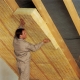  Làm thế nào để cách nhiệt gác mái từ bên trong, nếu mái nhà đã được bao phủ?